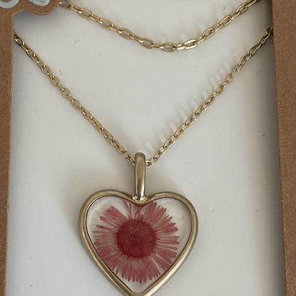 BELLA UNO x Bellissima necklace pink Gerbera Daisy heart fashion jewelry New - Picture 2 of 4